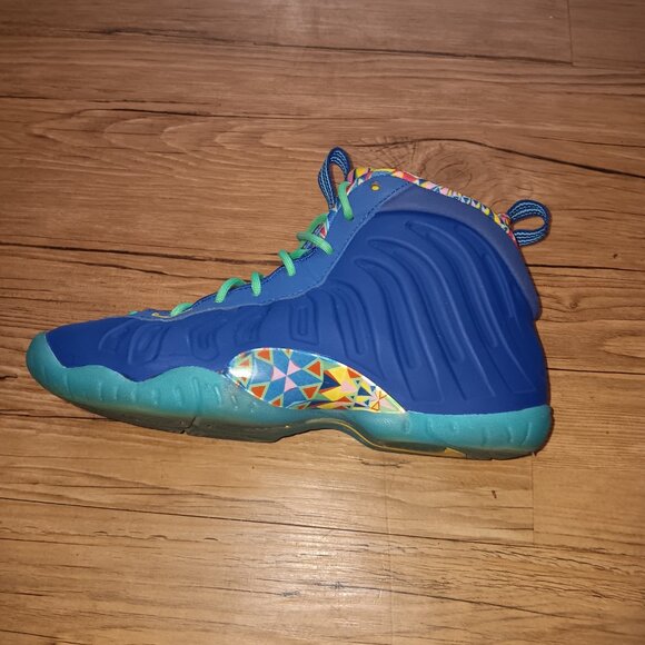 Size 4 youth - Picture 4 of 4